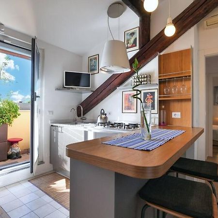 Primopiano - Battaglia B Apartment Milan Luaran gambar